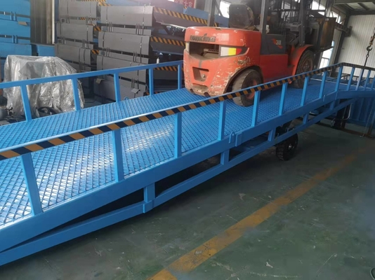 10T มือตั้ง Mobile Dock Levelers รถบรรทุก